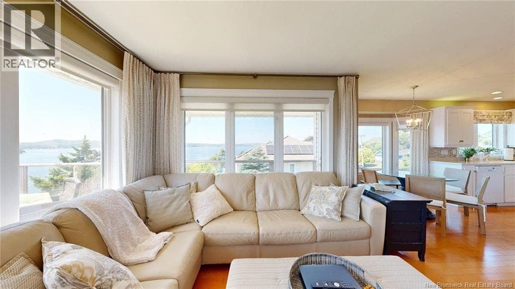 91 Rivershore Drive, photo 18