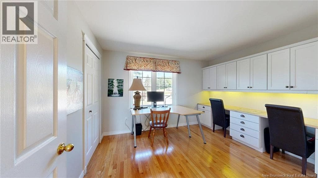 91 Rivershore Drive, photo 22