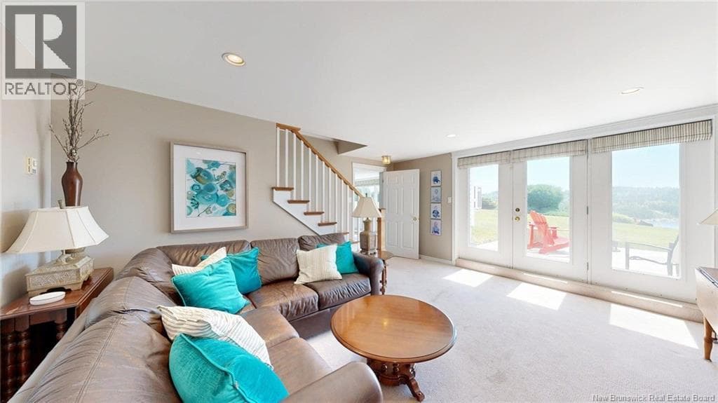 91 Rivershore Drive, photo 25