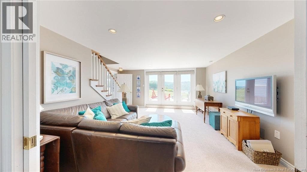 91 Rivershore Drive, photo 26