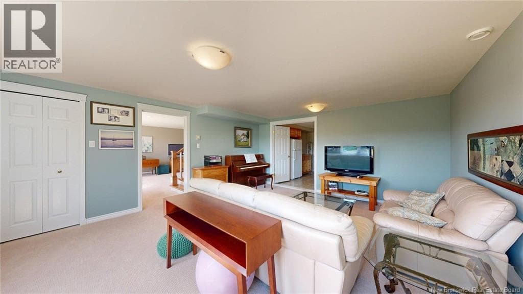 91 Rivershore Drive, photo 30
