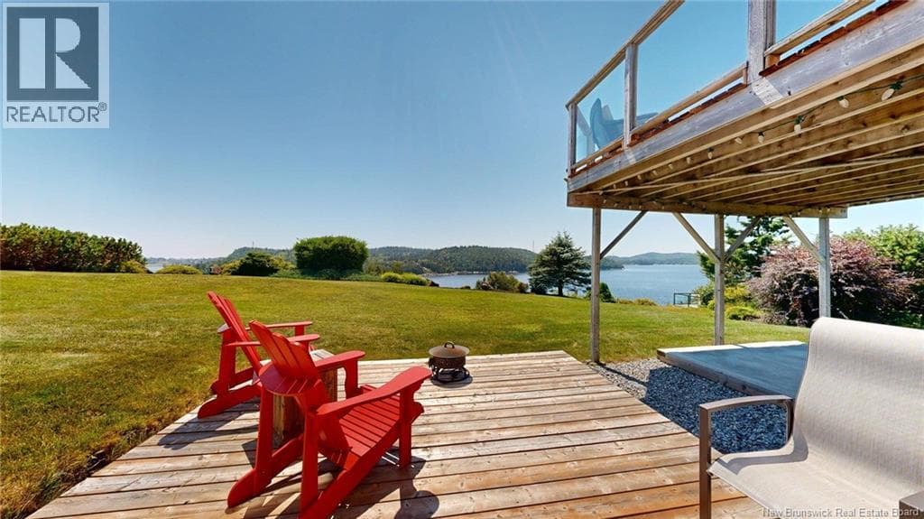 91 Rivershore Drive, photo 37