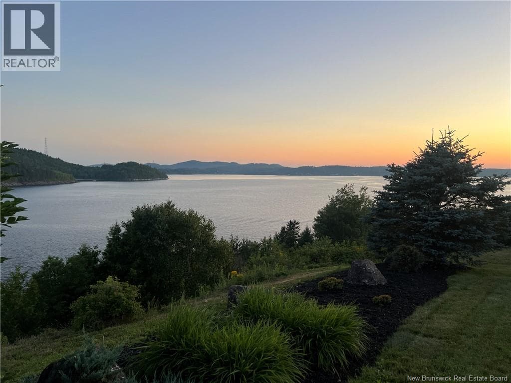 91 Rivershore Drive, photo 41
