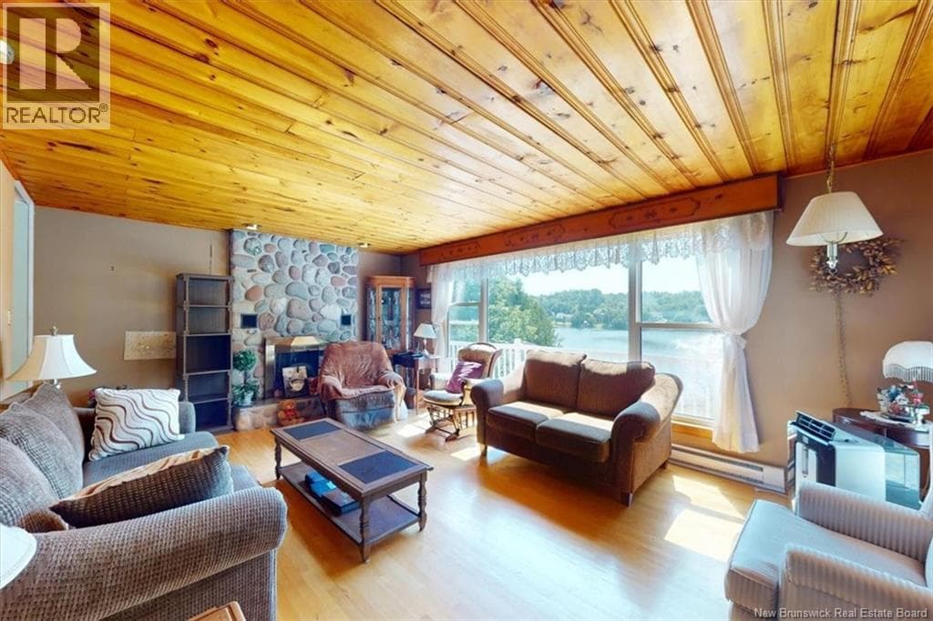 32 Maple Grove Court, photo 7