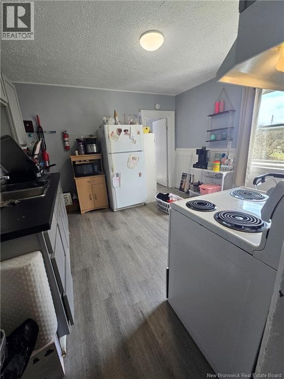 148 Broad Street, photo 10