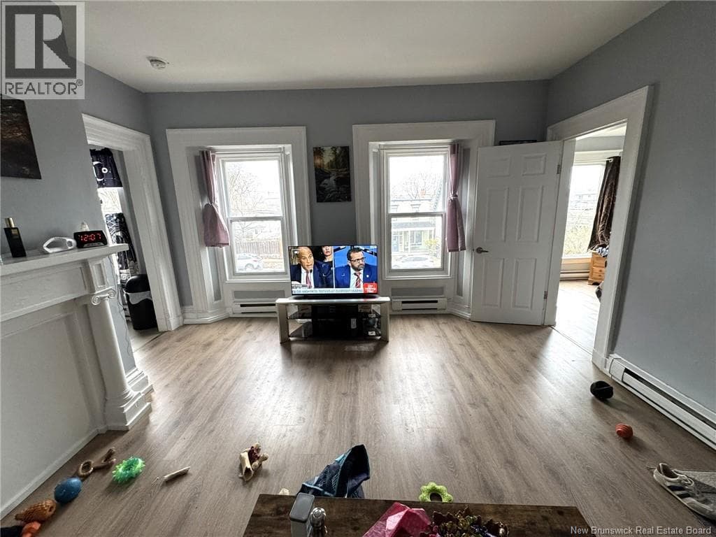 290 King St W, photo 12