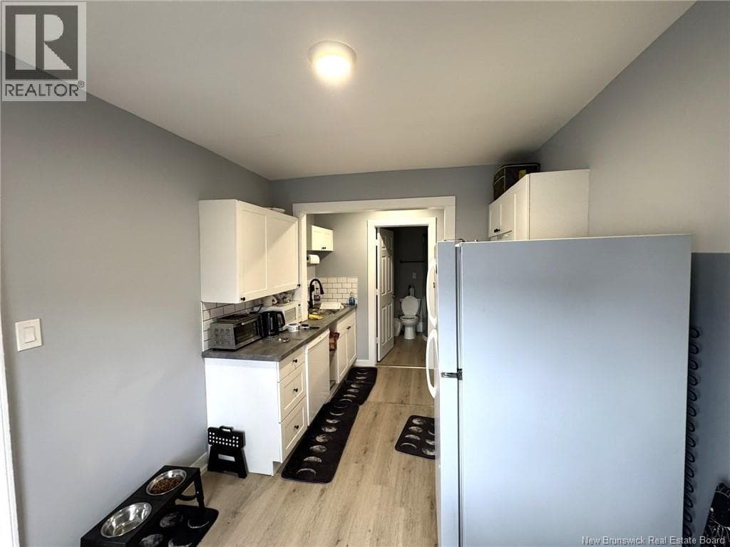 290 King St W, photo 15