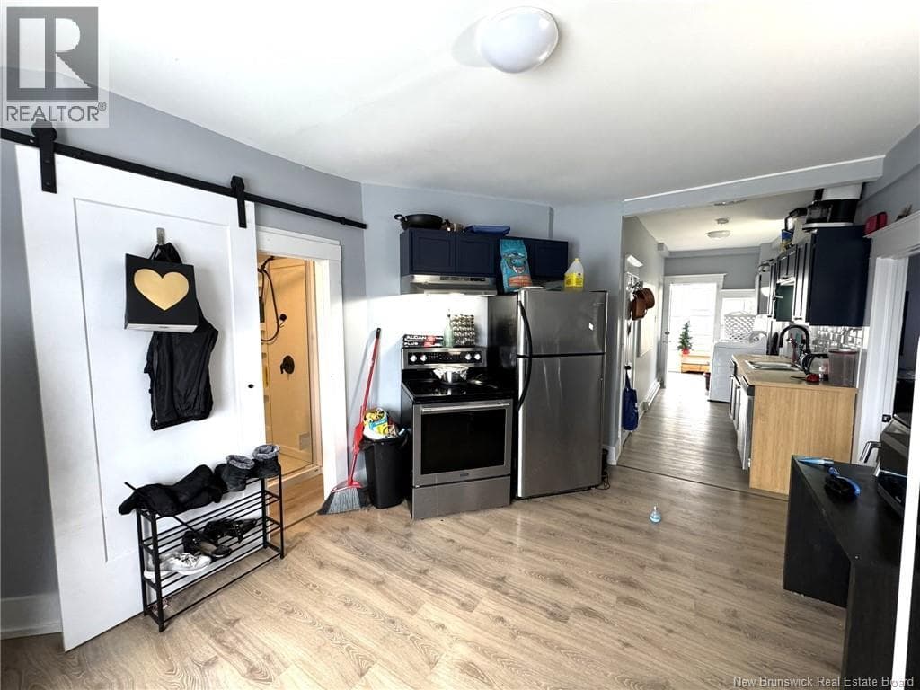 290 King St W, photo 23