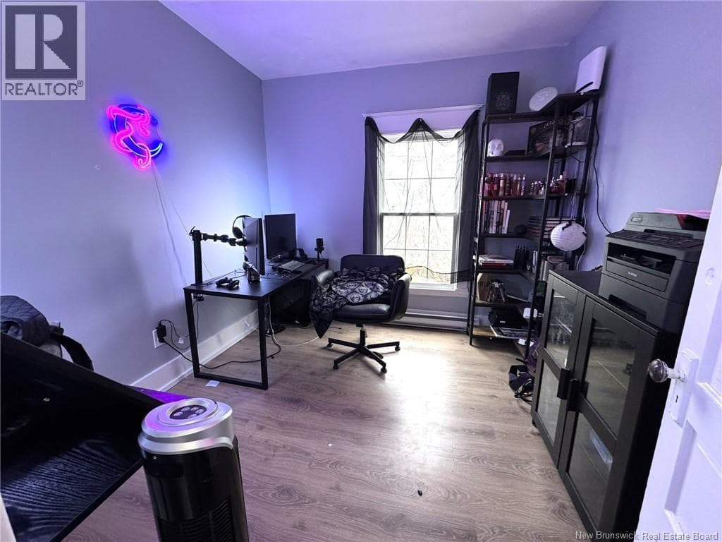 290 King St W, photo 25