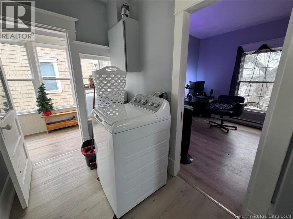 290 King St W, photo 27
