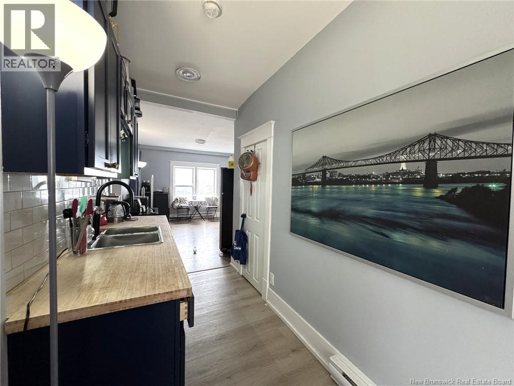 290 King St W, photo 28