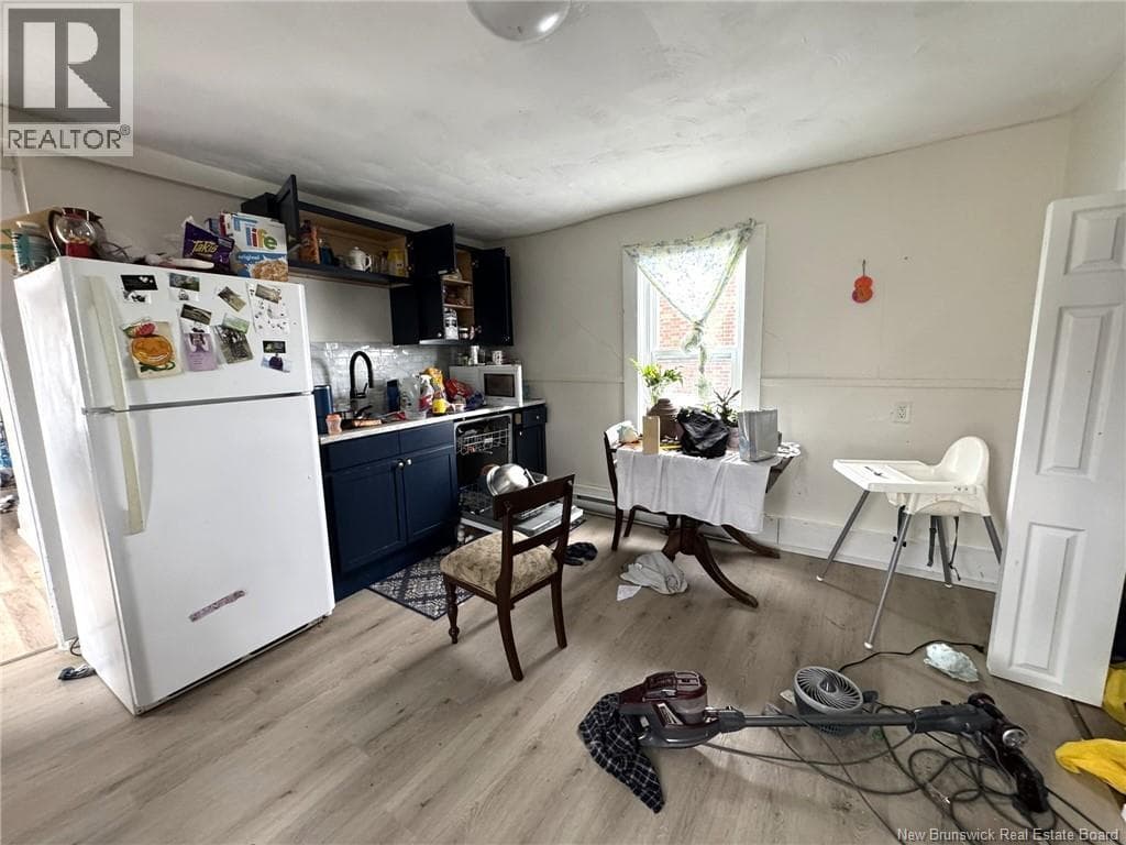 290 King St W, photo 29