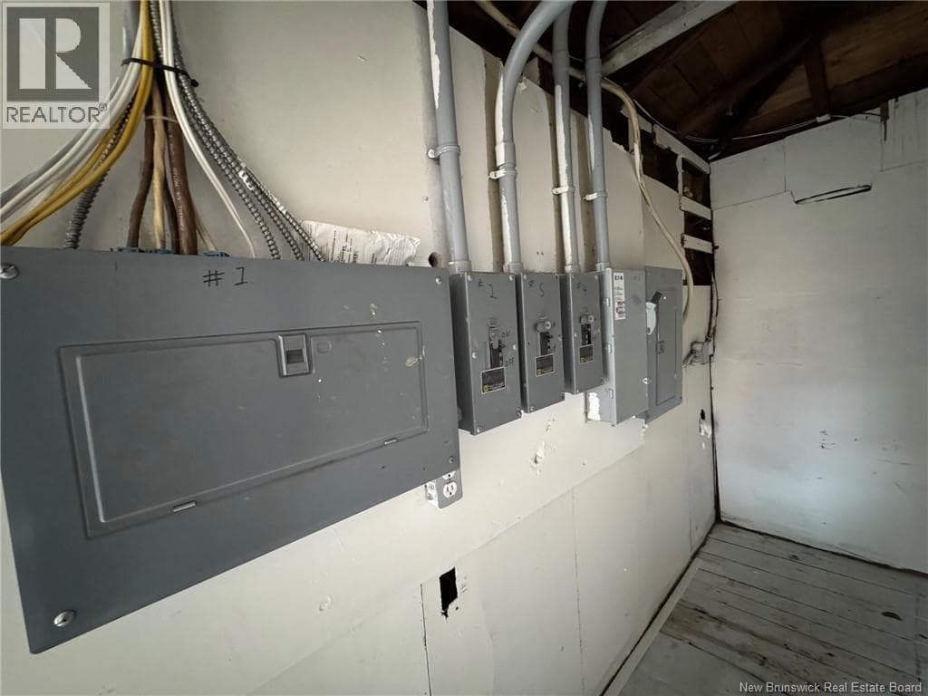 290 King St W, photo 33
