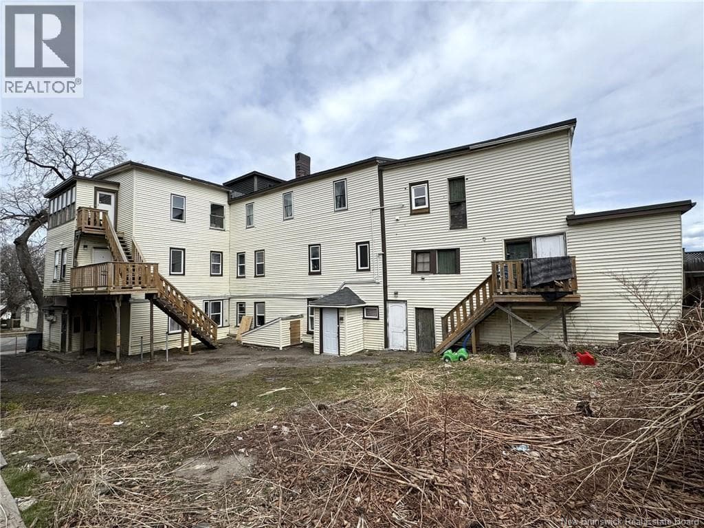 290 King St W, photo 6
