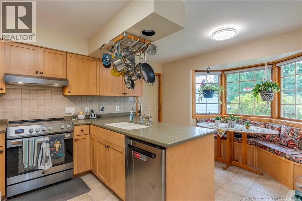 4 Ashwood Court, photo 3