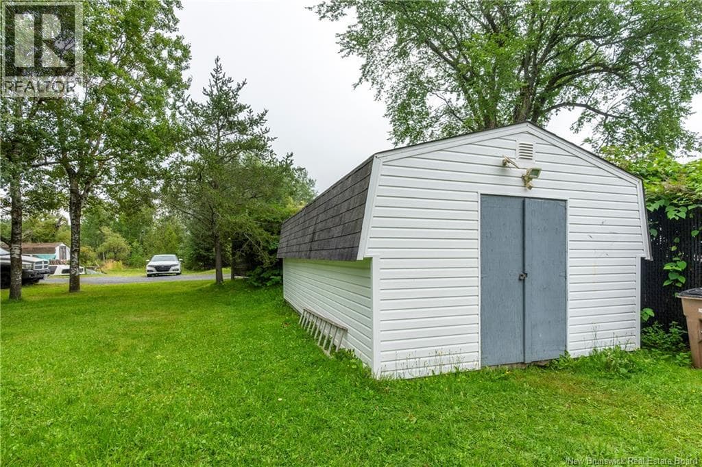 118 Simpson Drive, photo 14