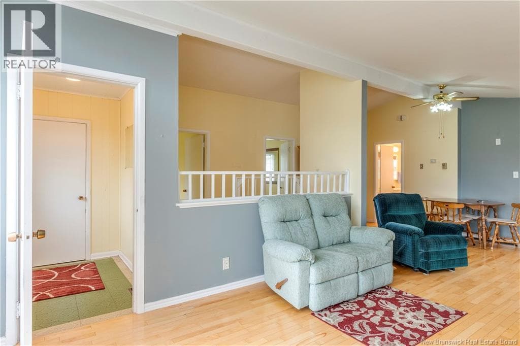 118 Simpson Drive, photo 18