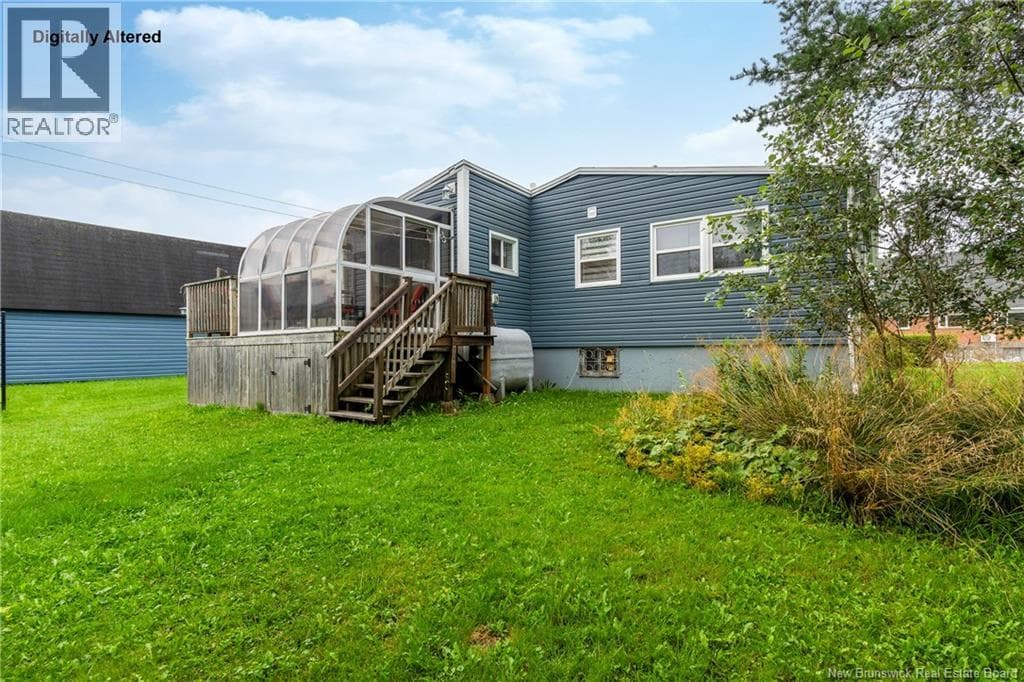 118 Simpson Drive, photo 2