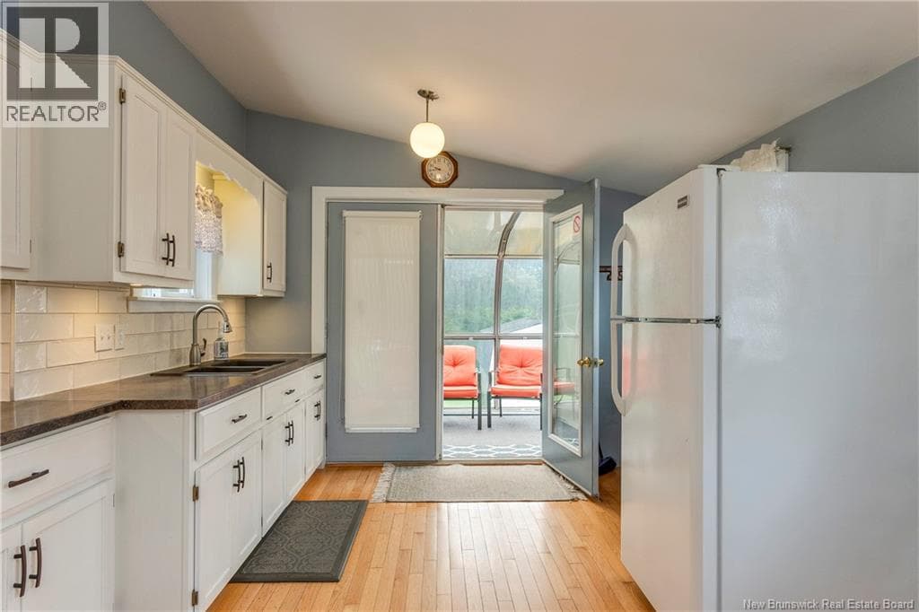 118 Simpson Drive, photo 30