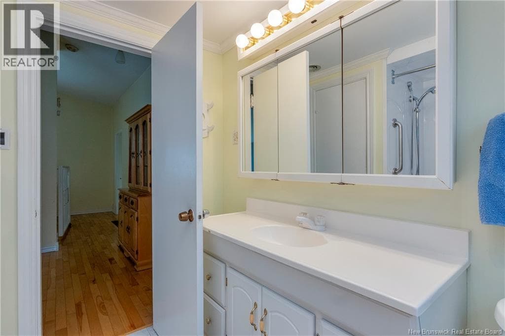 118 Simpson Drive, photo 37