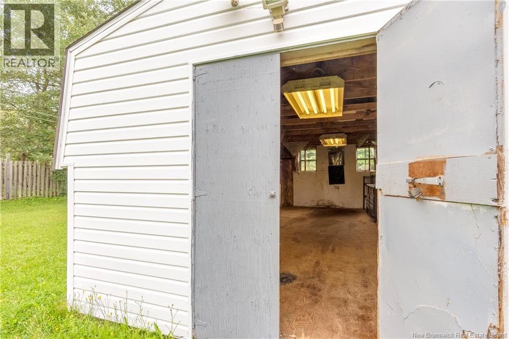 118 Simpson Drive, photo 50