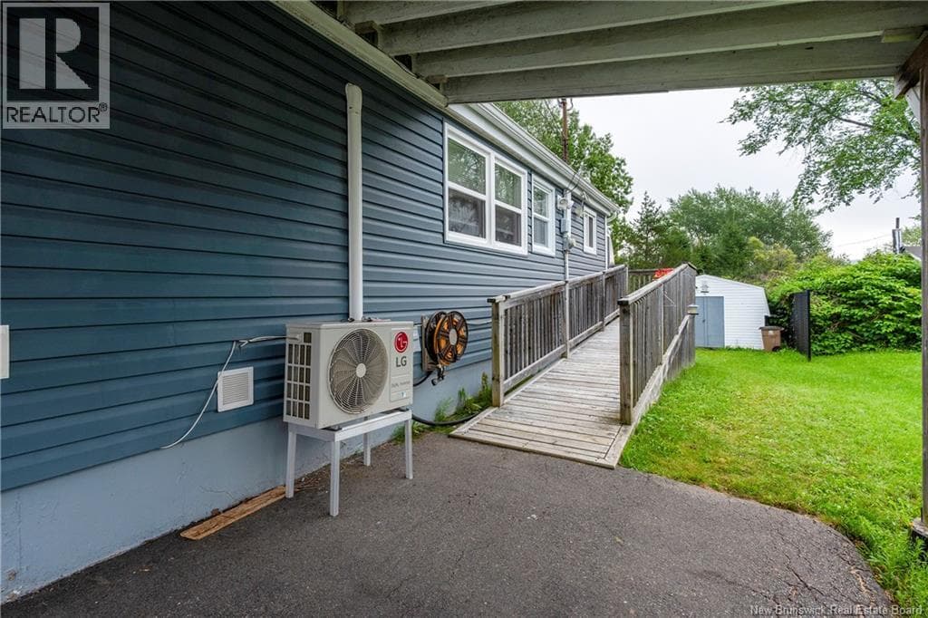 118 Simpson Drive, photo 9