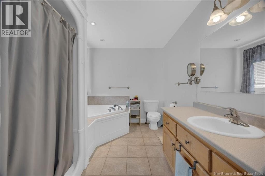 8 Devonayer Court, photo 17
