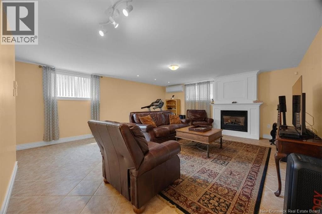 8 Devonayer Court, photo 21