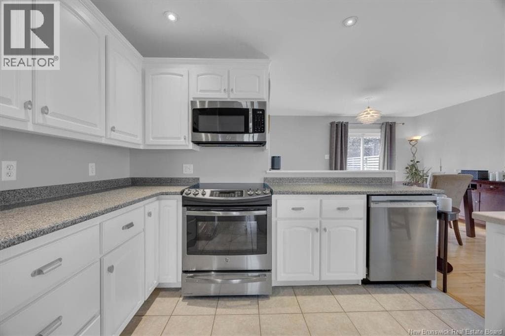 8 Devonayer Court, photo 9