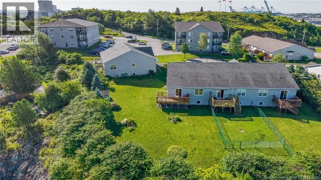 35 Saint Peters Court, photo 45