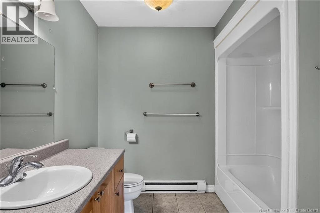 35 Saint Peters Court, photo 19