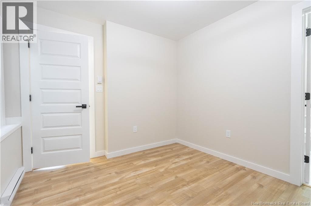 23 Harding Street, photo 8