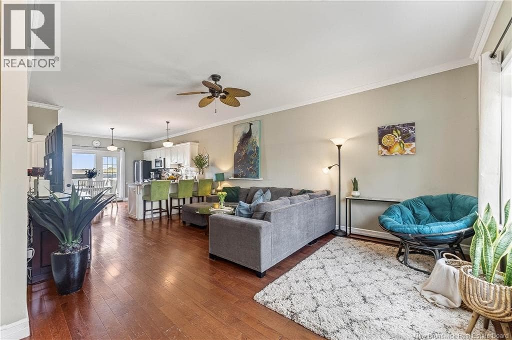 234 Duke Street West, photo 5