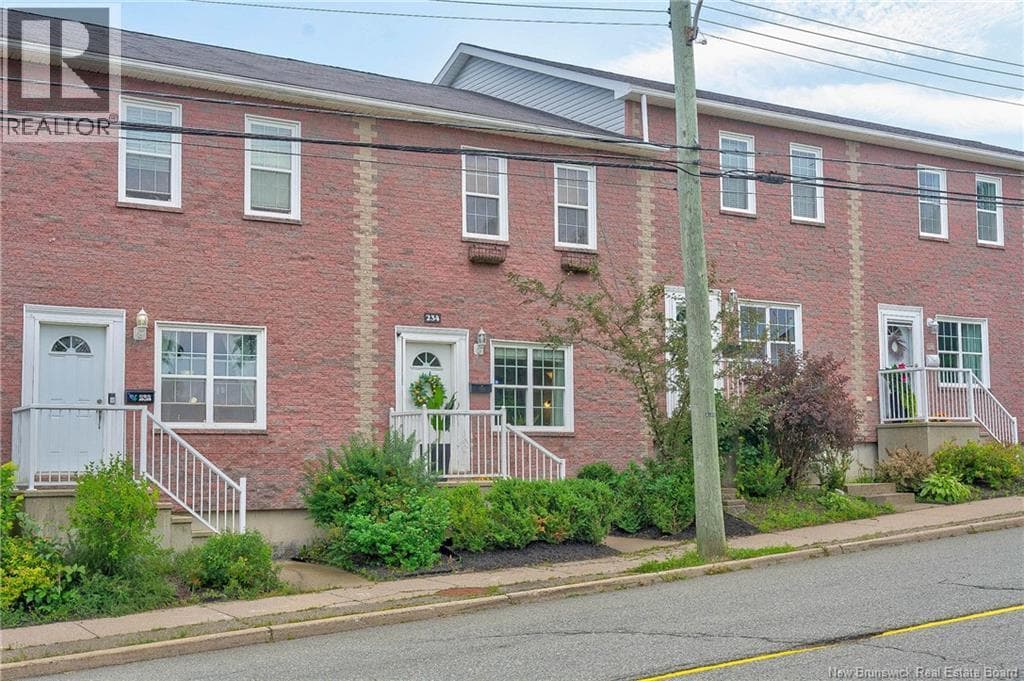 234 Duke Street West, photo 3