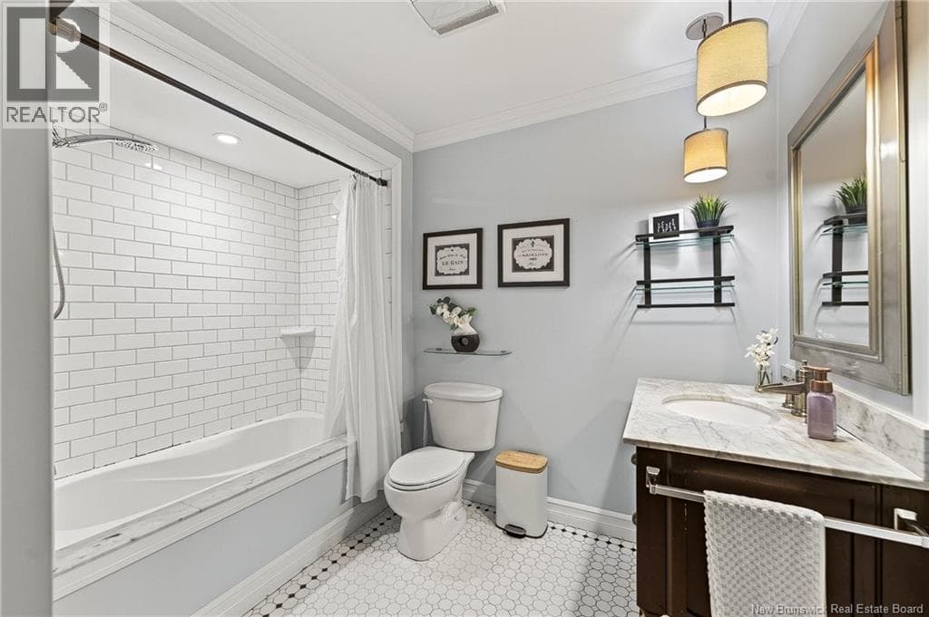 234 Duke Street West, photo 36