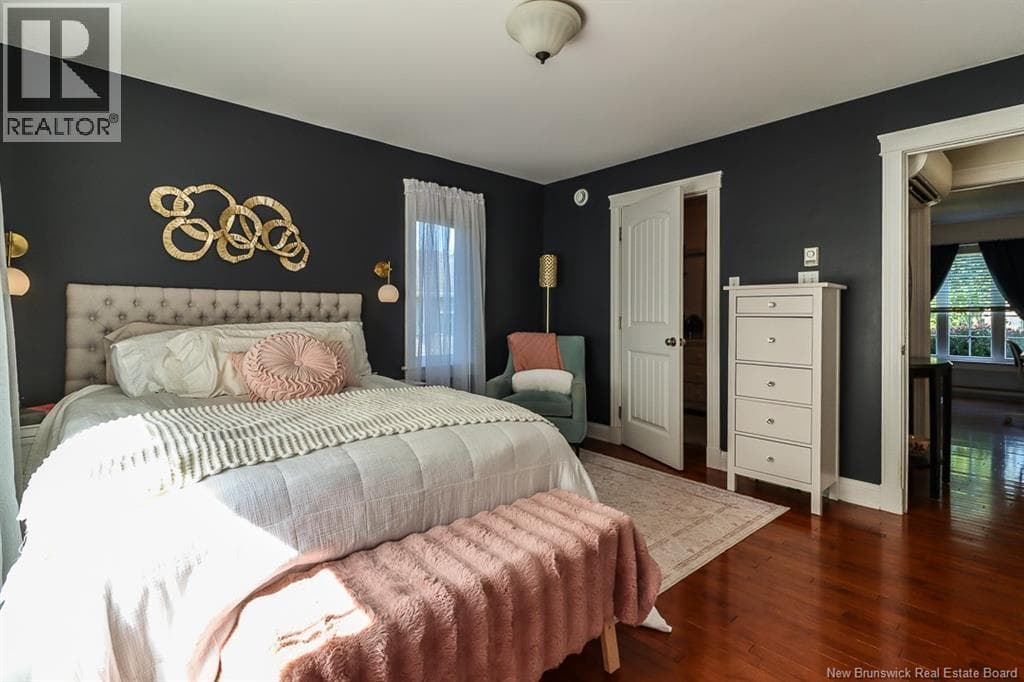 108 Hazelton Drive, photo 25