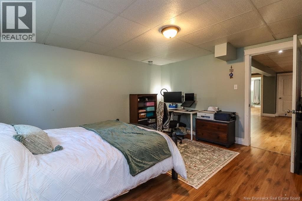 108 Hazelton Drive, photo 40