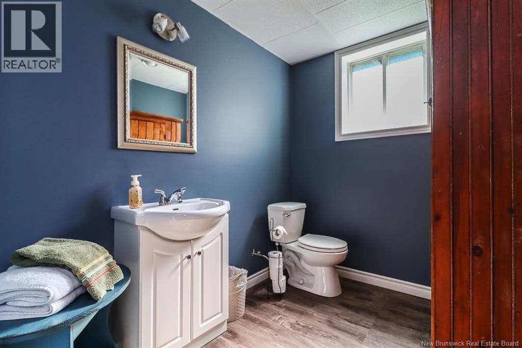 108 Hazelton Drive, photo 45