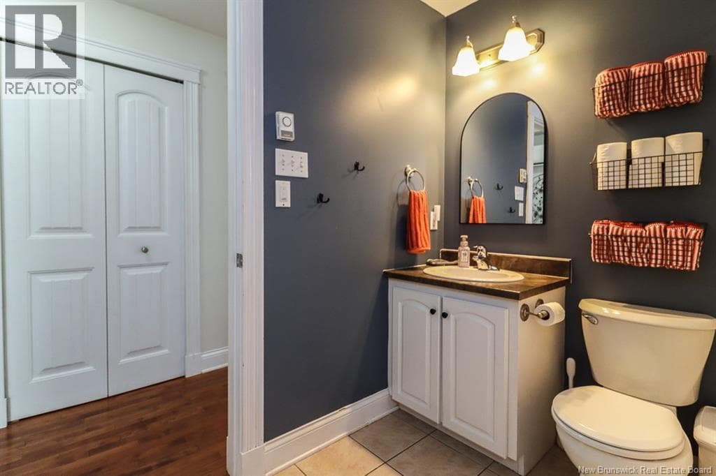 108 Hazelton Drive, photo 21