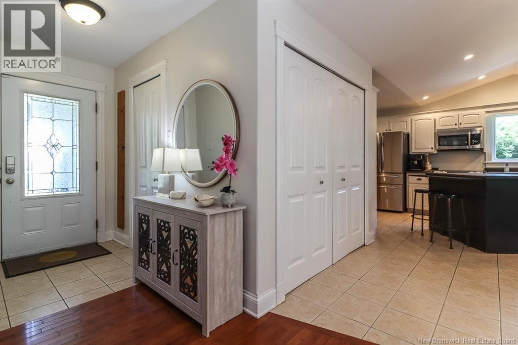 108 Hazelton Drive, photo 7