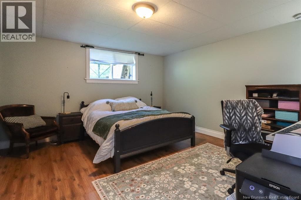 108 Hazelton Drive, photo 39