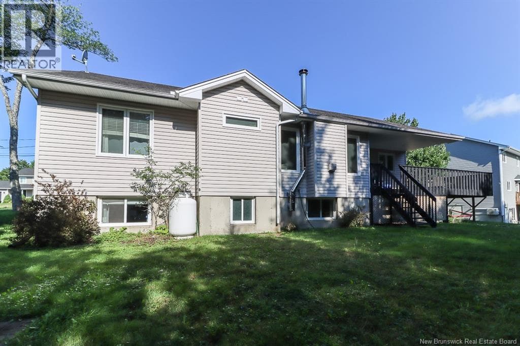 108 Hazelton Drive, photo 4