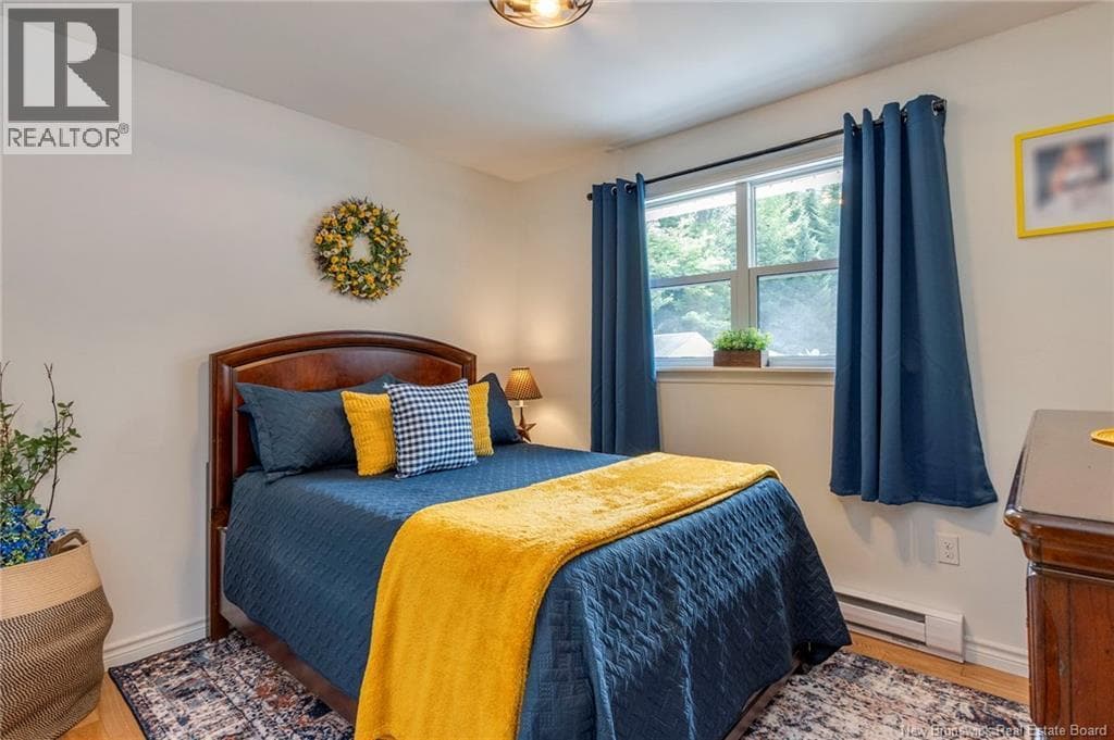 125 Inglewood Drive, photo 18