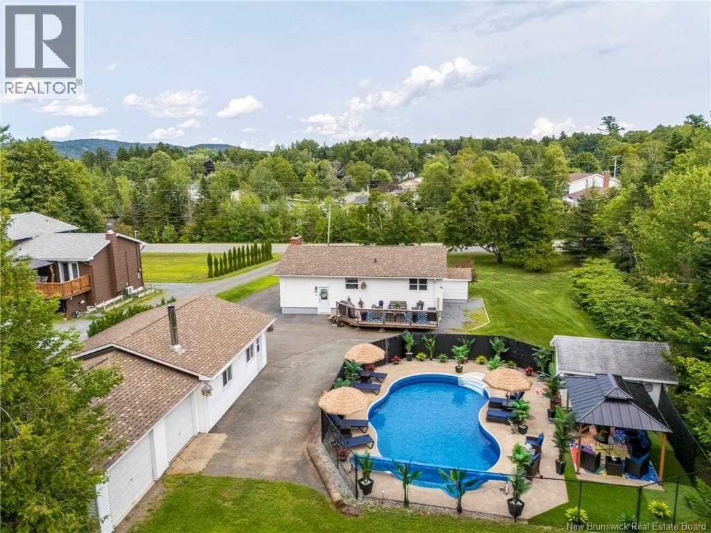 125 Inglewood Drive, photo 43