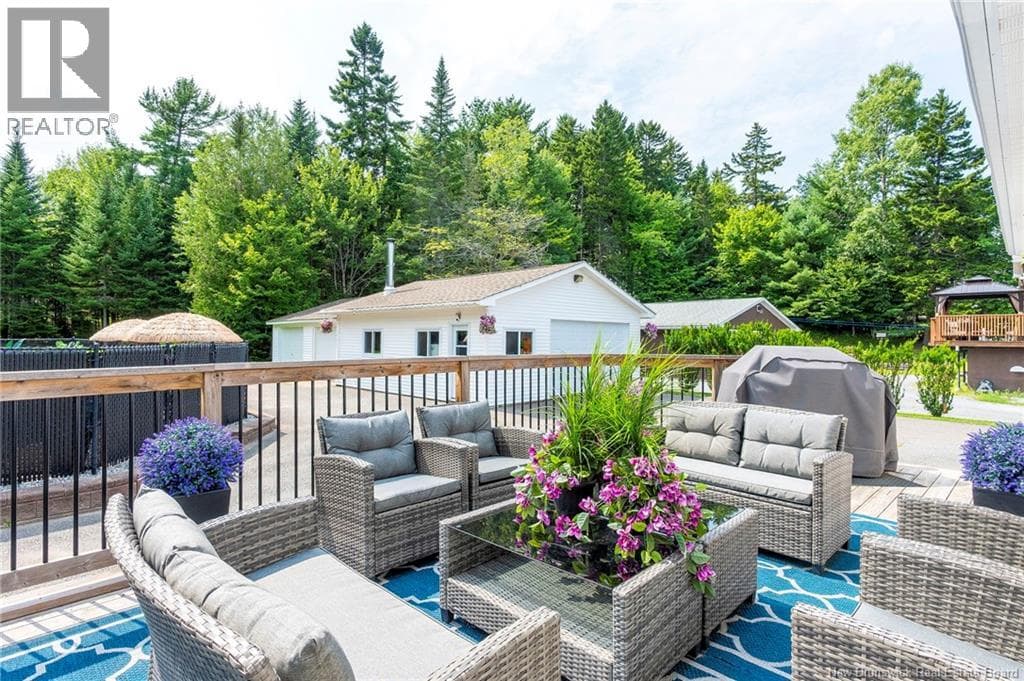 125 Inglewood Drive, photo 47