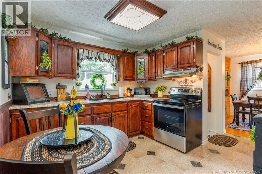 125 Inglewood Drive, photo 8