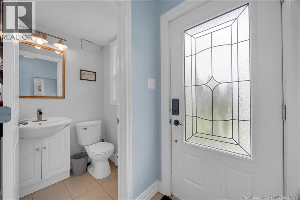 7 Hampton Manor, photo 3
