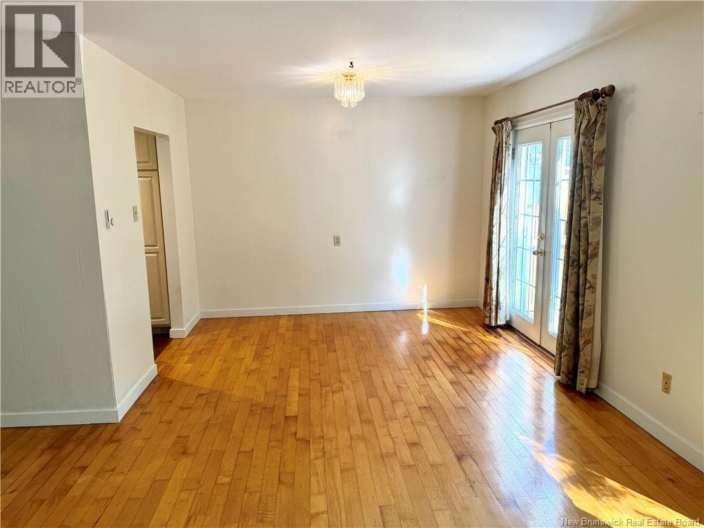 67 Candlewood Lane, photo 3