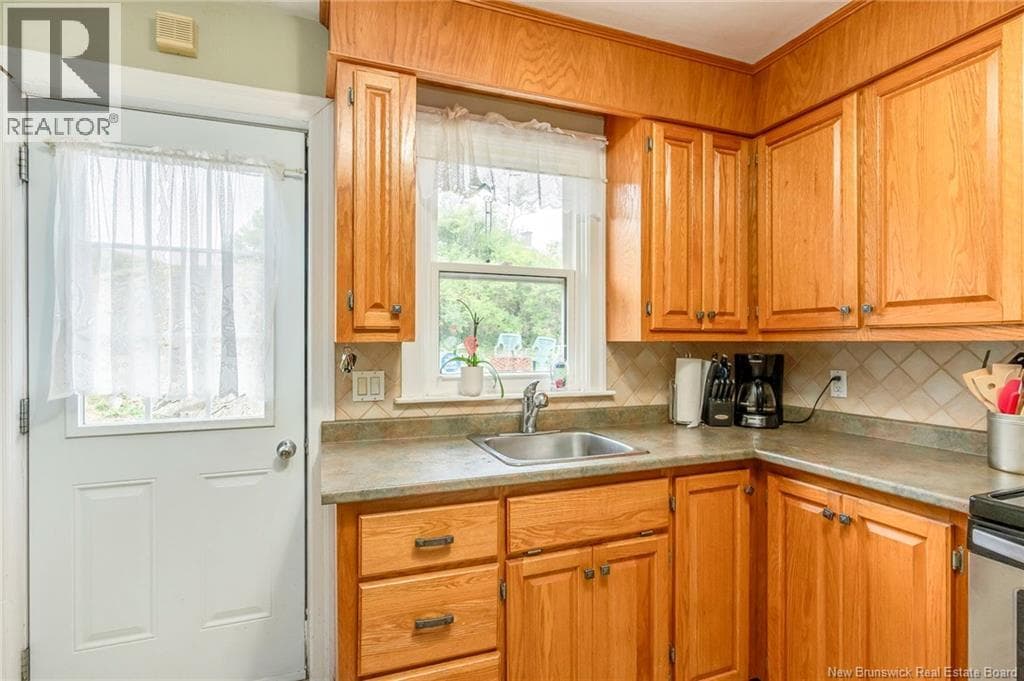 490 Lancaster Avenue, photo 15