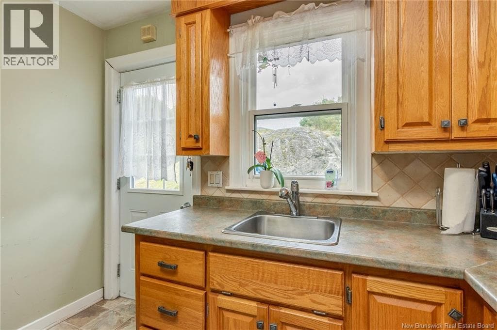 490 Lancaster Avenue, photo 17